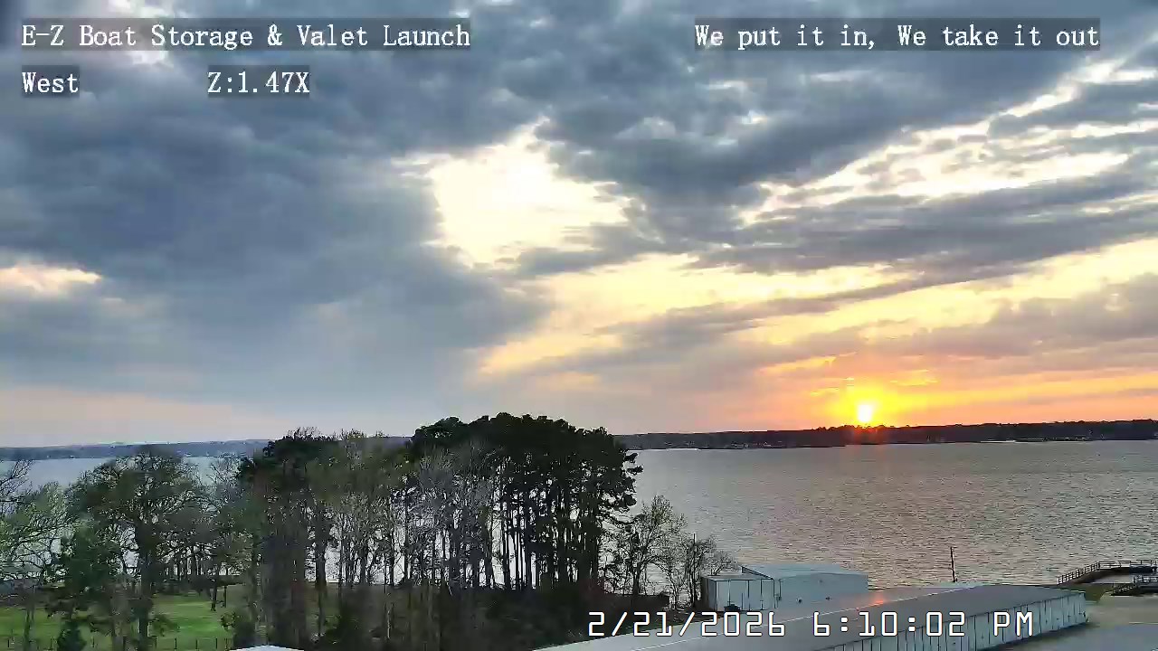 26-02-21-18-10-02 Lake Conroe sunset photo