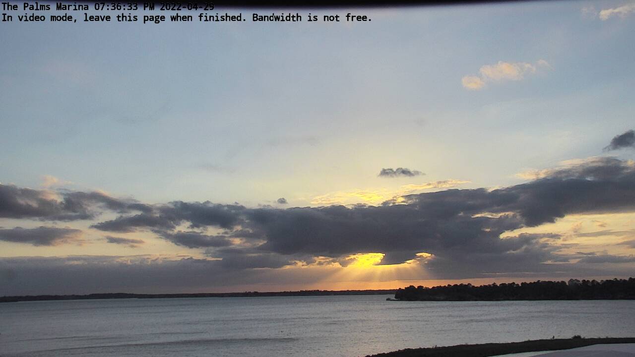 22-04-29_19-36-33-61.jpg Lake Conroe sunset photo