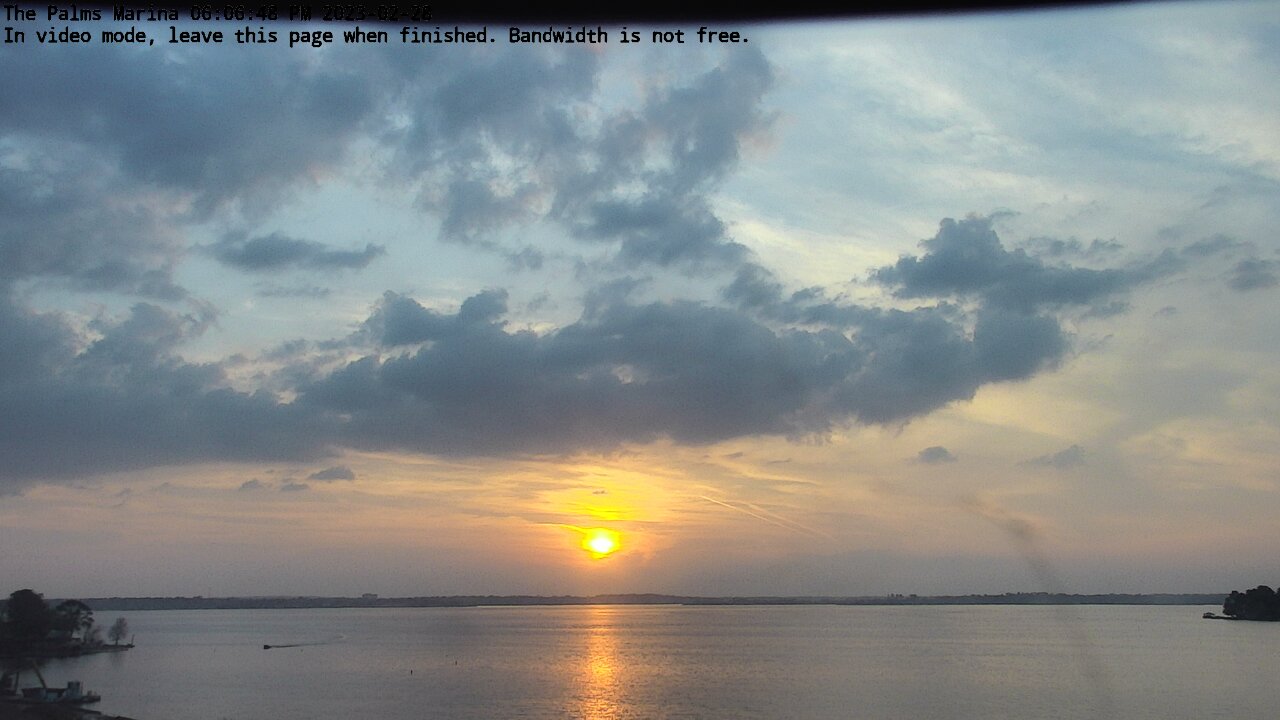 23-02-28_18-06-48-87.jpg Lake Conroe sunset photo