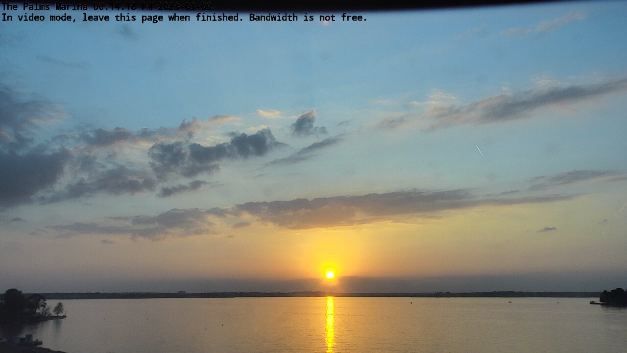 23-03-06_18-14-18-82.jpg Lake Conroe sunset photo