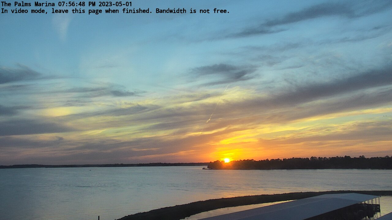 23-05-01_19-56-48-57.jpg Lake Conroe sunset photo