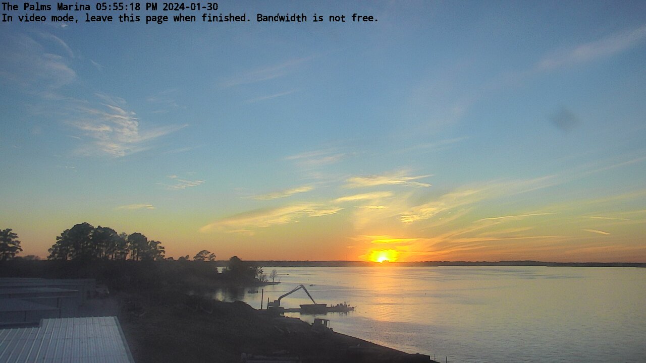 24-01-30_17-55-18-97.jpg Lake Conroe sunset photo