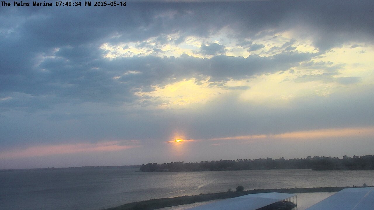 25-05-18_19-49-34-13.jpg Lake Conroe sunset photo